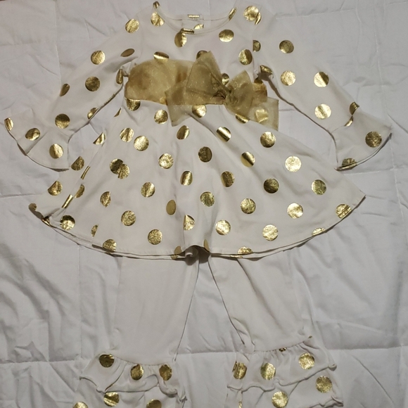 Matching set - Picture 1 of 4